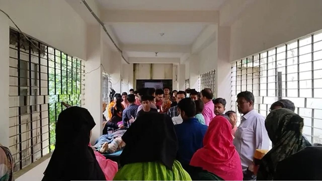 নরসিংদীতে  রায়পুরায় আধিপত্যের জেরে প্রতিপক্ষের গুলিতে কৃষক নিহত, আহত ৫