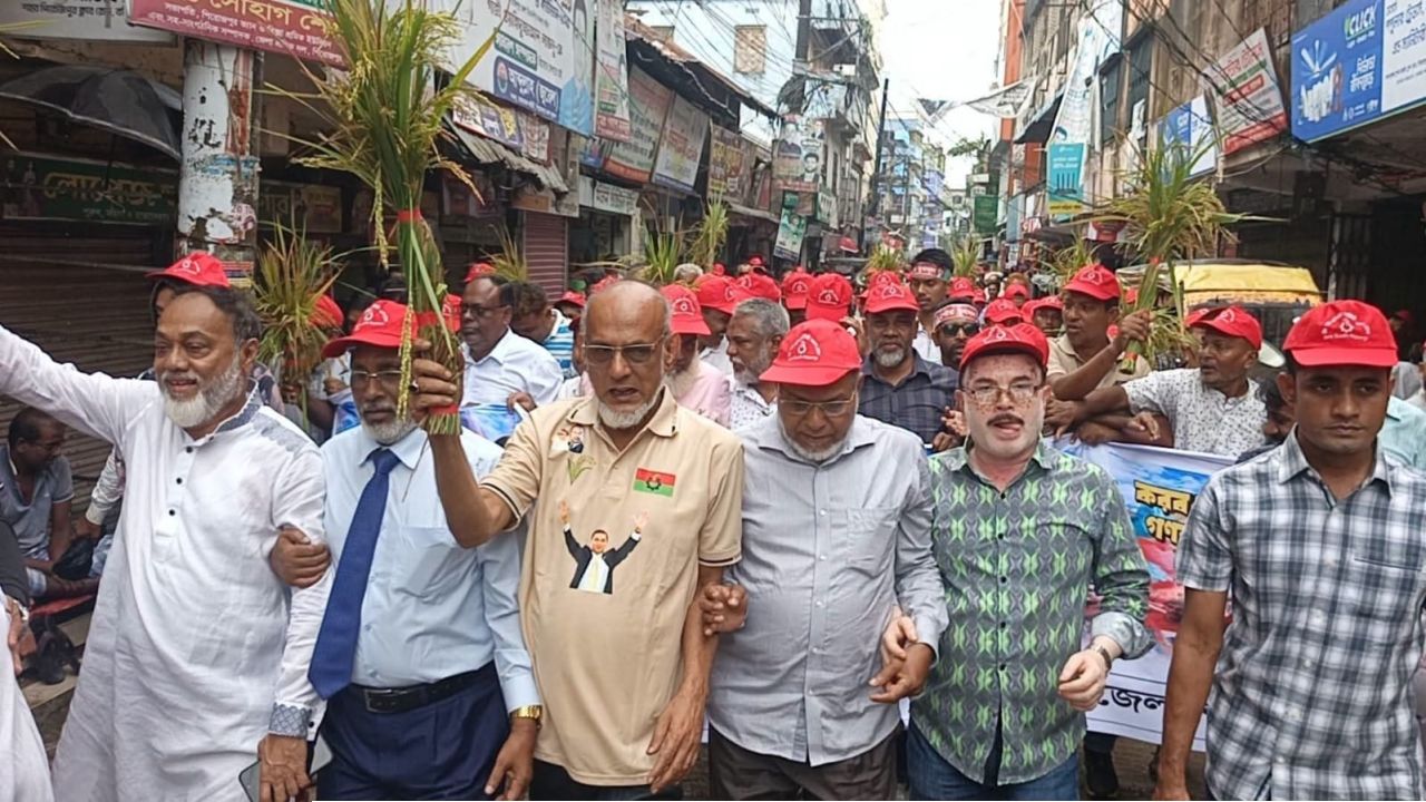 প্রতিকূল আবহাওয়ার মধ্যেও পিরোজপুরে বিএনপির ৪৮তম প্রতিষ্ঠাবার্ষিকী উদযাপন  ‎