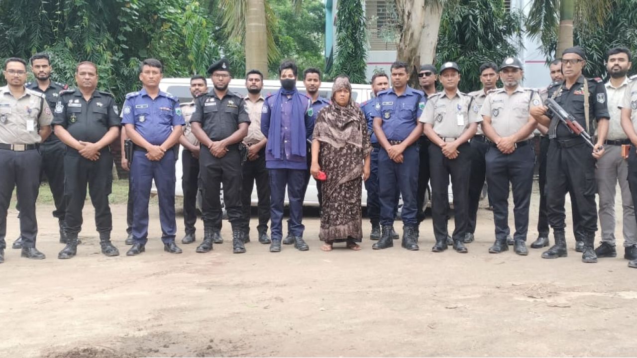 টাস্কফোর্সের সফল অভিযান মাদকবিরোধী সচেতনতামূলক র‍্যালি ও মানববন্ধন