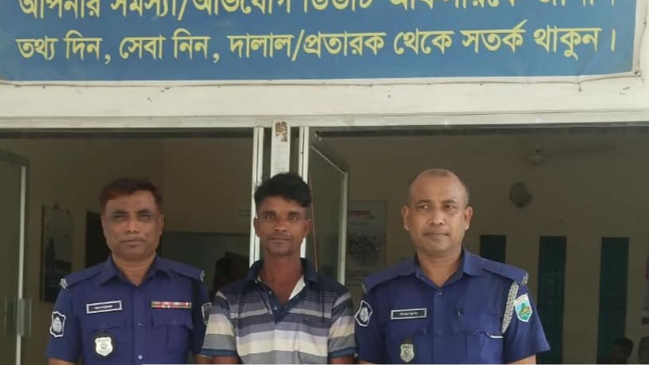 ফরিদপুরে ওয়ারেন্টভুক্ত আসামি এনামুল মোল্লা গ্রেফতার
