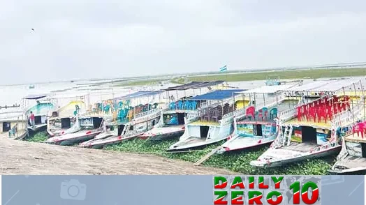 কিশোরগঞ্জের হাওরে শুরু হয়েছে পর্যটকদের আনাগোনা