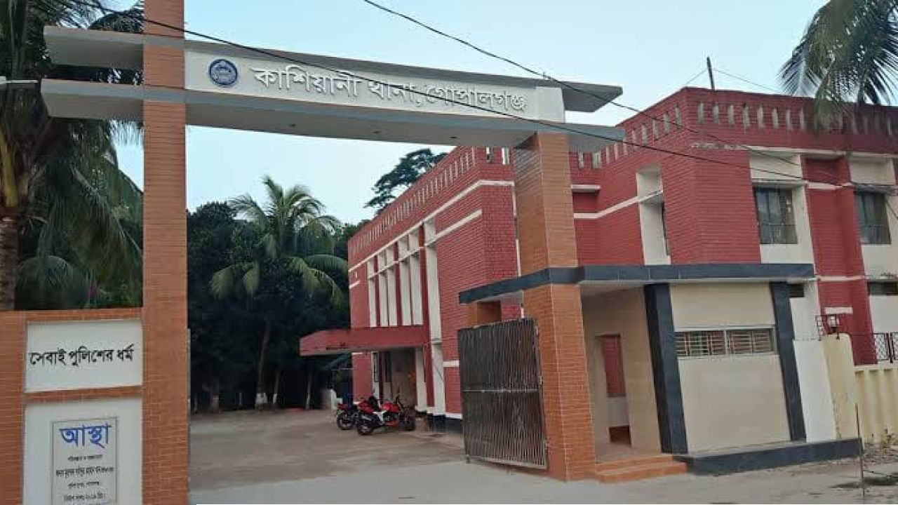 গোপালগঞ্জে নামাজ পড়ে ফেরার পথে কুপিয়ে জখম, অভিযোগ বড় ভাইয়ের বিরুদ্ধে 