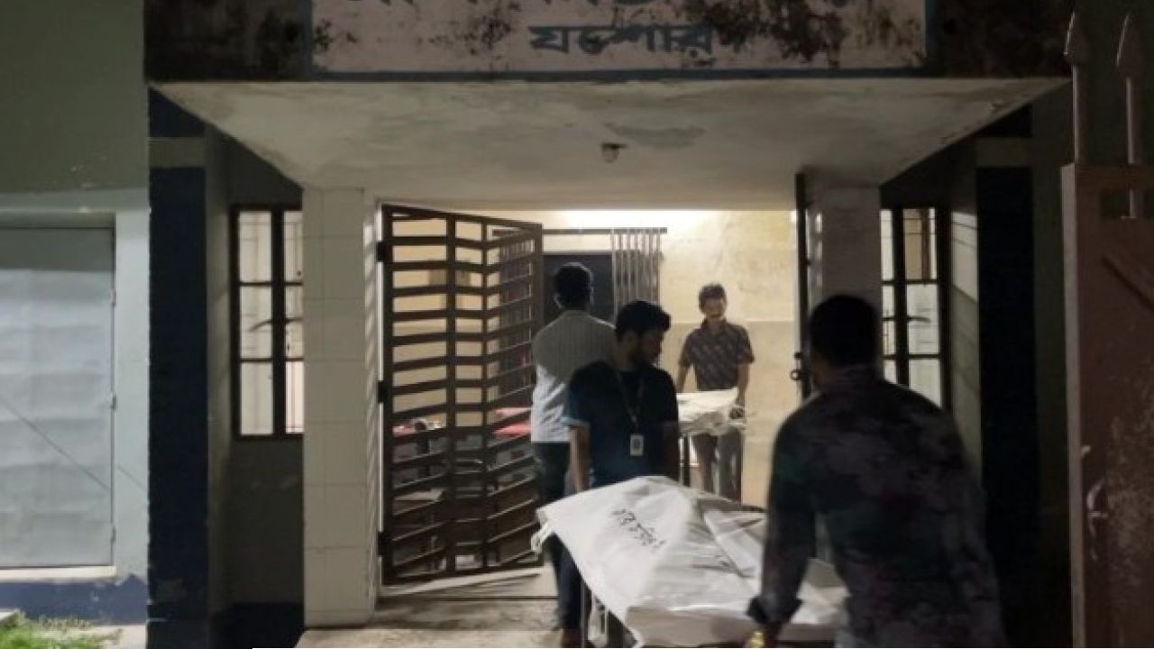 বেনাপোল- যশোরে দুই মোটরসাইকেলের সংঘর্ষে নিহত ৩, আহত ২